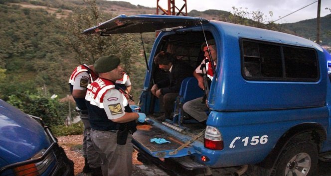 KENDİSİNE BALTA İLE SALDIRAN KARDEŞİNİ ÖLDÜREN DURSUN KARAKUŞ JANDARMA'YA OLAYI ANLATTI. (VEDAT KILIÇ/ZONGULDAK-İHA)