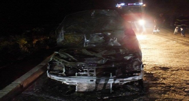 SEYİR HALİNDEKİ OTOMOBİL ALEV ALEV YANDI