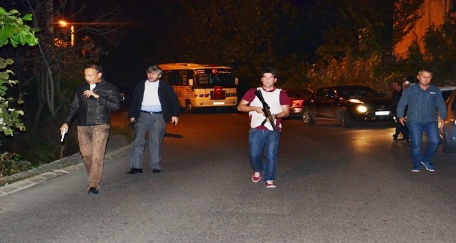 EKİPLER, ELİ SİLAHLI FİRARİYİ YAKALAMAK İÇİN GECE BOYU ÇALIŞMA YAPTI (ONUR ALTINDAĞ - UFUK DURAK/ZONGULDAK-İHA)