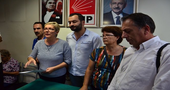 CHP’NİN LİSTE DEĞİŞİKLİĞİNE PARTİLİLERDEN TEPKİ