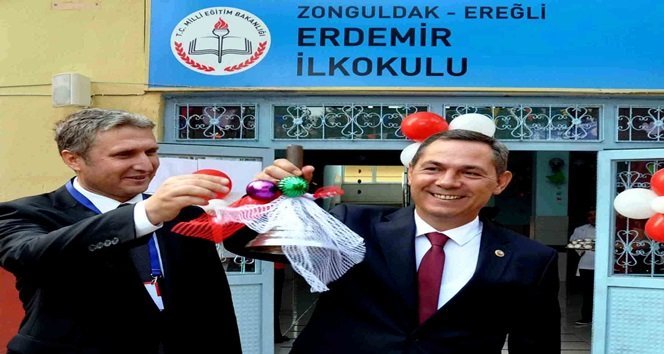 UYSAL YENİ EĞİTİM YILINDA ÖĞRENCİLERE BAŞARILAR DİLEDİ