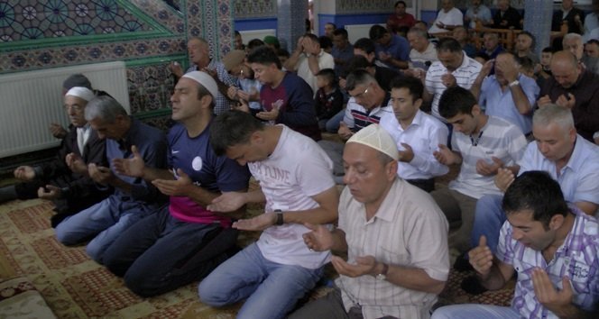 TÜRKALİ’DE KURBAN BAYRAMI (GÖRÜNTÜLÜ)