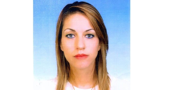 Genç kadın kalbine yenildi