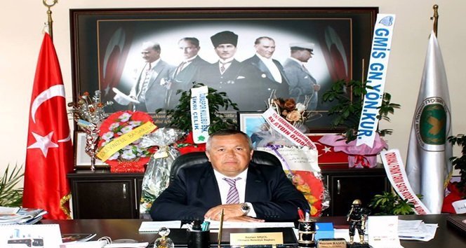 BELEDİYE BAŞKANI MHP’DEN İSTİFA EDİP AK PARTİ’YE GEÇTİ