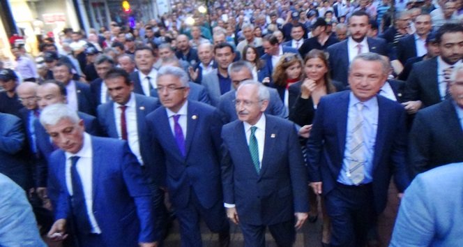 KILIÇDAROĞLU ÇAYCUMA’DA HALKA HİTAP ETTİ