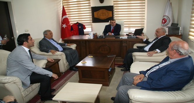 AK PARTİ 1. SIRA MİLLETVEKİLİ ADAYI ÖZBAKIR’DAN DEVREK’TE Kİ KURUMLARA ZİYARET