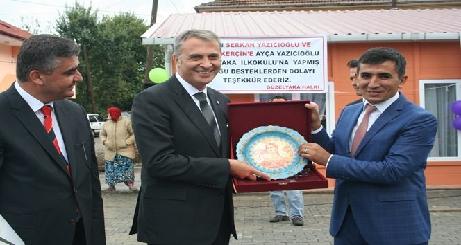 MİLLİ EĞİTİM MÜDÜRÜ FİKRET ORMANA PLAKET VERDİ. (EMRAH YILDIZ - ERCAN KARAKUŞ/ZONGULDAK-İHA)