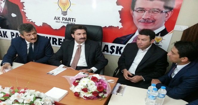 AK PARTİ GENEL BAŞKAN YARDIMCISI AYHAN SEFER ÜSTÜN