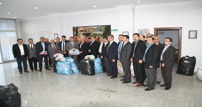 DEVREK TSO TARAFINDAN YARDIMA MUHTAÇ ÖĞRENCİLERE GİYİM YARDIMI YAPILDI