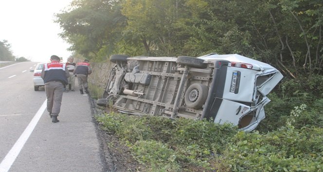 ZONGULDAK EREĞLİ KARAYOLU'NDA MEYDANA GELEN TRAFİK KAZASINDA 1 KİŞİ YARALANDI. (MURAT KÜÇÜK - UFUK DURAK/ZONGULDAK-İHA)