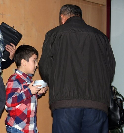 ACİL SERVİSE GELEN BAZI ÖĞRENCİLER KUSMAYA HASTANEDE DE DEVAM ETTİ. (AKİF YAMAN - SERKAN ARAT/BARTIN-İHA)