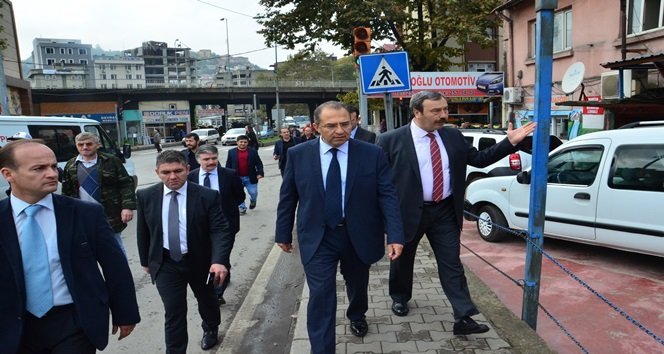 VALİ KABAN, TEKEL BİNASINDA İNCELEMELERDE BULUNDU