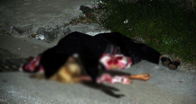 Genç kadının sokak ortasında sır ölümü