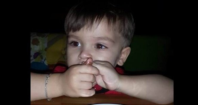 Minik Salih evde çıkan yangında yanarak can verdi