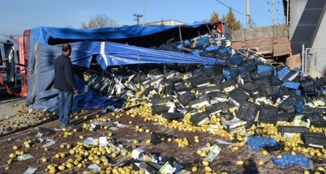 Kamyon evin duvarına çarptı: 1 ölü, 1 yaralı