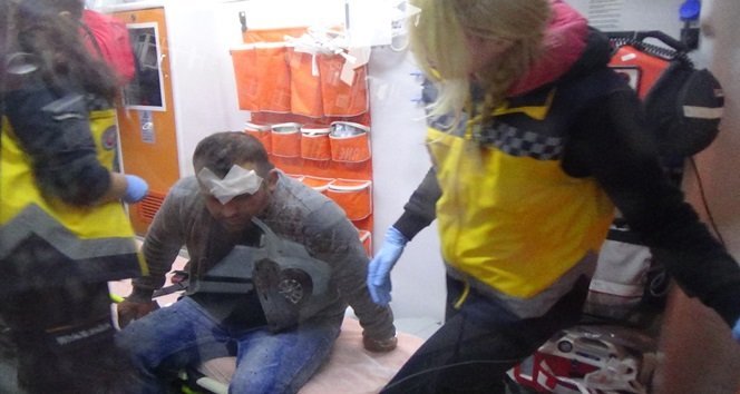 KDZ. EREĞLİ'DE AMCA ÇOCUKLARI ARASINDA ÇIKAN KAVGADA YARALANAN BİR KİŞİ HASTANEYE GÖTÜRÜLDÜ. (VEDAT KILIÇ/ZONGULDAK-İHA)