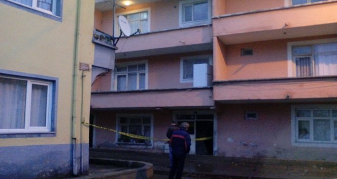 ÇAYCUMA’DA BALKONDAN DÜŞEN ŞAHIS ÖLDÜ