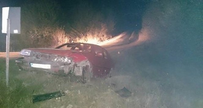 KAYGAN ZEMİNDE KAYAN ARAÇ KAZA YAPTI: 1 YARALI