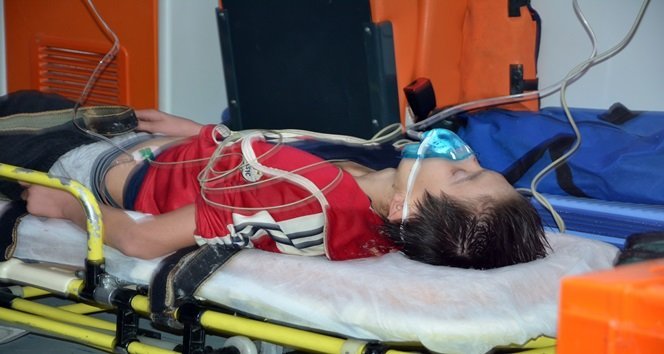 KARABÜK’TE SOBADAN SIZAN KARBONMONONSİT GAZINDAN ZEHİRLENEREK HASTANEYE KALDIRILAN BİR KİŞİ HAYATINI KAYBEDERKEN, EŞİ VE ÇOCUĞU İSE YAŞAM MÜCADELESİ VERİYOR. (YASİN ERDEM/KARABÜK-İHA)