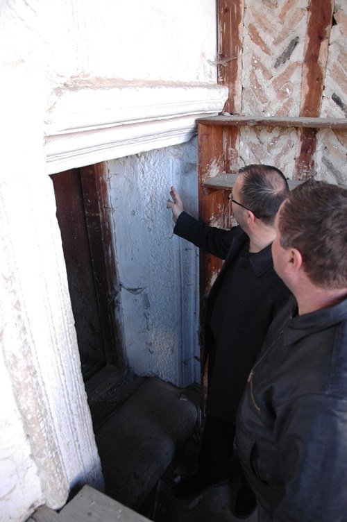 CAMİ OLARAK KULLANILAN ESKİ YAPI KADERİNE TERKEDİLDİ (EMRE YILMAZ/KASTAMONU-İHA)