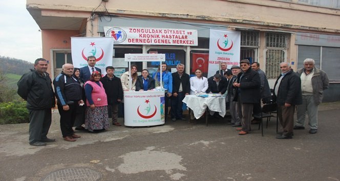 DİYABET GÜNÜ NEDENİYLE VATANDAŞLARA ŞEKER TARAMASI YAPILDI