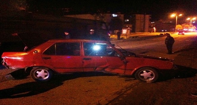 KASTAMONU’DA MEYDANA GELEN TRAFİK KAZASINDA 1 KİŞİ YARALANDI. (MUHAMMED KÖMEÇOĞLU/KASTAMONU-İHA)