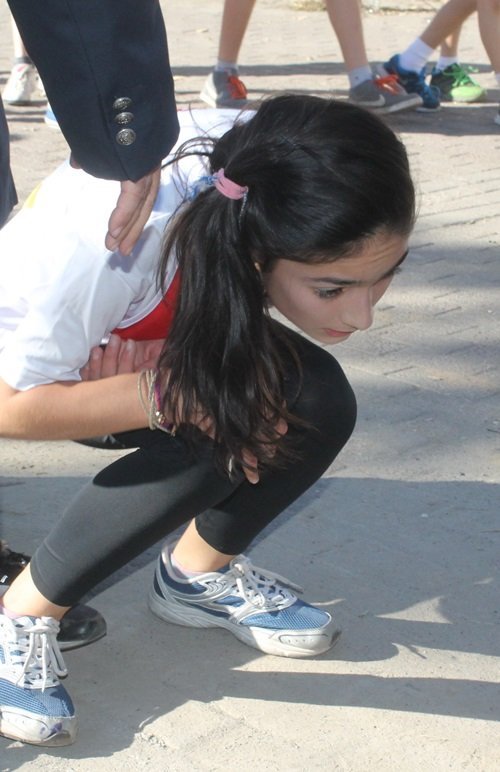 GENÇLİK HİZMETLERİ VE SPOR İL MÜDÜRLÜĞÜ TARAFINDAN DÜZENLENEN OKULLARASI ATLETİZM KROS TÜRKİYE ŞAMPİYONASI ZONGULDAK İL SEÇMELERİNDE SPORCULAR ZOR ANLAR YAŞADI (MURAT KÜÇÜK/ZONGULDAK-İHA)