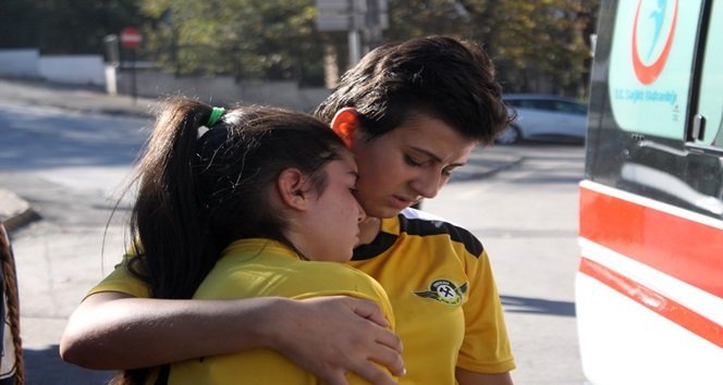 GENÇLİK HİZMETLERİ VE SPOR İL MÜDÜRLÜĞÜ TARAFINDAN DÜZENLENEN OKULLARASI ATLETİZM KROS TÜRKİYE ŞAMPİYONASI ZONGULDAK İL SEÇMELERİNDE SPORCULAR ZOR ANLAR YAŞADI (MURAT KÜÇÜK/ZONGULDAK-İHA)