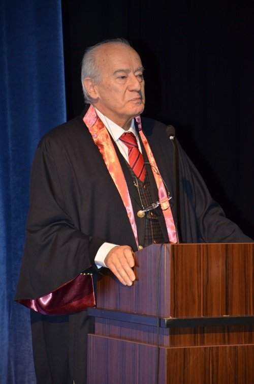 AHMET KURTARAN DİŞ HEKİMLİĞİ VE MÜZİK KONULU KONFERANS VERDİ (ONUR ALTINDAĞ - SERTAÇ ÖZDEMİR/ZONGULDAK-İHA)