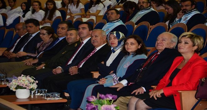 BEÜ DİŞ HEKİMLİĞİ FAKÜLTESİ BEYAZ ÖNLÜK GİYME TÖRENİ GERÇEKLEŞTİRİLDİ (ONUR ALTINDAĞ - SERTAÇ ÖZDEMİR/ZONGULDAK-İHA)