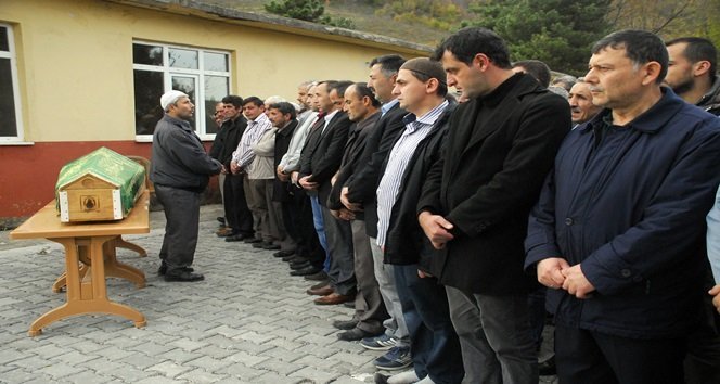 HAYATINI KAYBEDEN MADEN İŞÇİSİ CENAZE NAMAZI SONRASI SON YOLCUĞUNA UĞURLANDI. (MURAT KÜÇÜK - UFUK DURAK/ZONGULDAK-İHA)