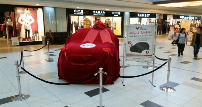 ARACIN MODELİNİ BİLENE SİNEMA BİLETİ