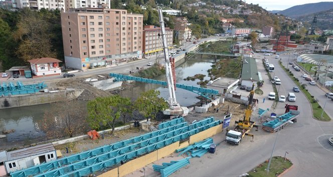 KOZLU’DA KÖPRÜ ÇALIŞMALARINDA SONA GELİNDİ