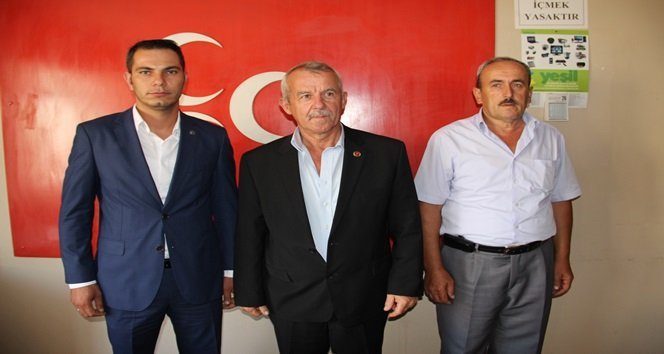 MHP’Lİ BELEDİYE MECLİS ÜYESİ PARTİLERİNDEN İSTİFA ETTİ