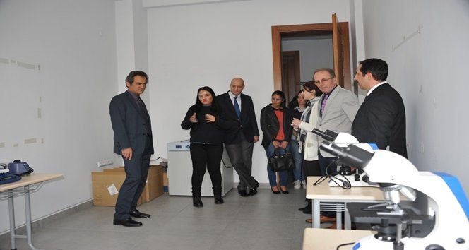 BEÜ REKTÖRÜ PROF. DR. MAHMUT ÖZER ÇAYCUMA KAMPÜSÜNDE İNCELEMELERDE BULUNDU. (UFUK DURAK/ZONGULDAK-İHA)