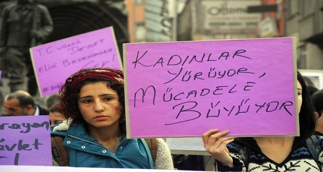 ZONGULDAKLI KADINLAR KADINA ŞİDDETİ PROTESTO ETTİ. (MURAT KÜÇÜK - UFUK DURAK/ZONGULDAK-İHA)
