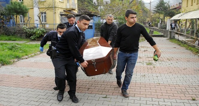 AYNI EVDE YAŞADIĞI ARKADAŞININ ÖLDÜĞÜNÜ 2 GÜN SONRA FARK ETTİ