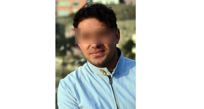 ‘Yatakta çıkardığın sesleri çıkarma’ diyen doçentin ders vermesi engellendi!