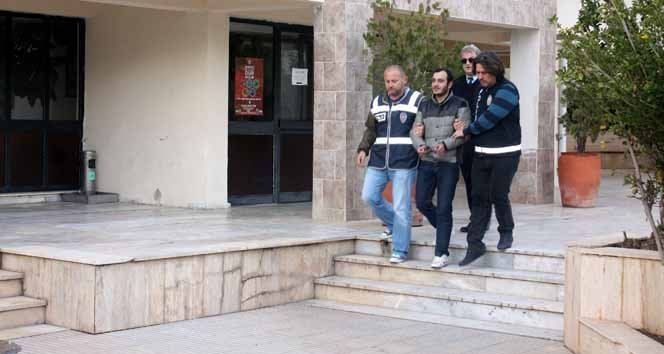 Çalıştığı balıkçıyı soydu, kaçarken yakalandı