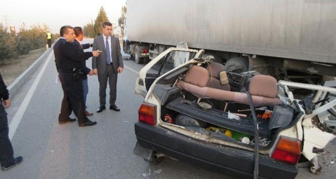 Otomobil hurdaya döndü: 2 ölü, 2 yaralı