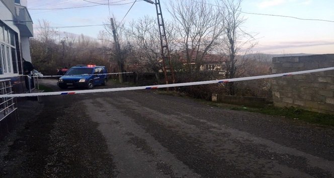 BARTIN’DA BİR KİŞİ, CENAZEDE KARŞILAŞTIĞI HUSUMETLİ OLDUĞU ŞAHSI BIÇAKLAYARAK ÖLDÜRDÜ. (SÜLEYMAN KARAMAN/BARTIN-İHA)