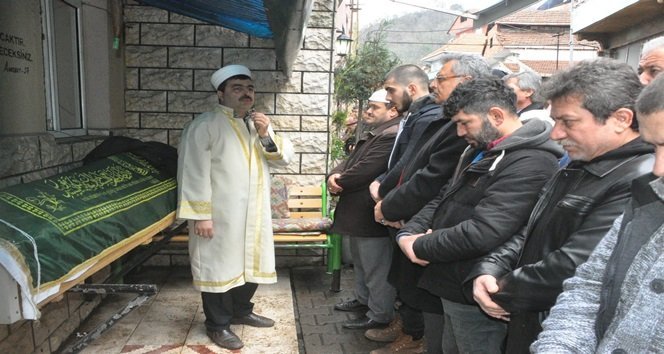 KAZADA HAYATINI KAYBEDEN GENÇ SON YOLUCULUĞUNA UĞURLANDI. (İHA/ZONGULDAK-İHA)