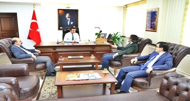 EĞİTİMCİ YAZAR SITKI ASLANHAN’DAN GÖKÇEBEY KAYMAKAMINI ZİYARET