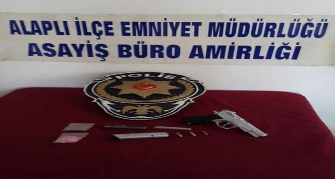 ALAPLI’DA RUHSATSIZ TABANCA ELE GEÇİRİLDİ