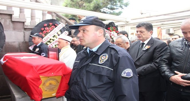 CUMHURİYET HALK PARTİSİ 15’NCİ DÖNEM ZONGULDAK MİLLETVEKİLİ ZEKAİ ALTINAY, 89 YAŞINDA HAYATA GÖZLERİNİ YUMDU. (AKİF YAMAN/BARTIN-İHA)