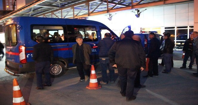 ZONGULDAK'IN EREĞLİ İLÇESİ YAZICILAR KÖYÜNDE BÜLENT KESKİN AMCA OĞLUNU AV TÜFEĞİ İLE ÖLDÜRDÜ. (VEDAT KILIÇ/ZONGULDAK-İHA)