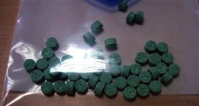 ALAPLI'DA UYUŞTURUCU OPERASYONUNDA BİR KİŞİ 52 ADET UYUŞTURUCU HAP İLE YAKALANDI. (İHA/ZONGULDAK-İHA)