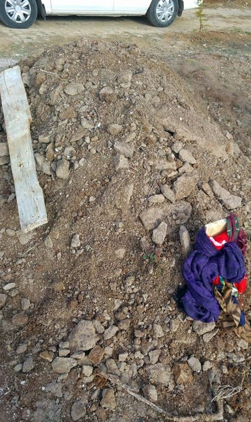 ZONGULDAK'TA BOĞAZI KESİLMİŞ HALDE YALNIZ YAŞADIĞI EVİNDE ÖLÜ BULUNAN 22 YAŞINDAKİ NECLA SAĞLAM, MEMLEKETİ ISPARTA'DA DEFNEDİLDİ. (İLHAN GÖKÇEN - ONUR ALTINDAĞ - SERTAÇ ÖZDEMİR/ZONGULDAK-İHA)