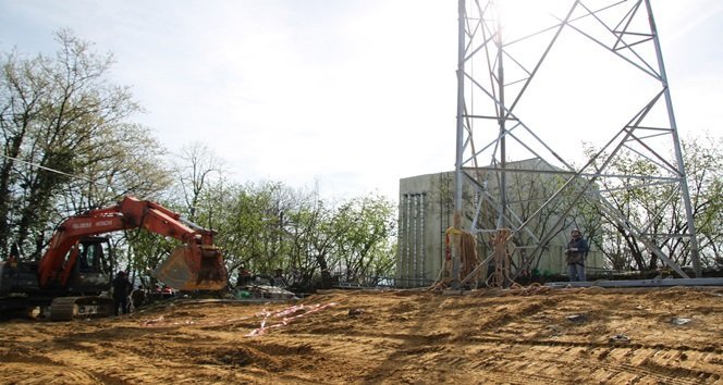 ZONGULDAK'IN EREĞLİ İLÇESİNE BAĞLI GEBE KÖYÜNDE VATANDAŞLAR BAZ İSTASYONUNA KARŞI EYLEM YAPTI. (VEDAT KILIÇ/ZONGULDAK-İHA)