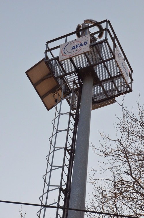 SİVİLLERİN, HAVA SALDIRISI, KİMYASAL, BİYOLOJİK, RADYOLOJİK, NÜKLEER TEHLİKE VE DOĞAL AFETLERDEN KORUNMASI AMACIYLA AFAD'IN HAYATA GEÇİRDİĞİ İKAS SİSTEMİNİN ÇALIŞMALARI, PİLOT İL SEÇİLEN ZONGULDAK'TA TAMAMLANDI. ZONGULDAK'TA, 18 NOKTAYA KURULAN SİSTEMLE VATANDAŞLAR ANINDA UYARILIYOR. (SERTAÇ ÖZDEMİR/ZONGULDAK-İHA)